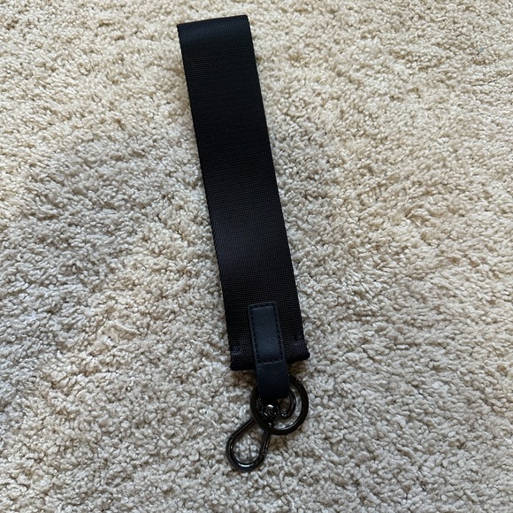 Lululemon Black Keychain Strap - Picture 2 of 3